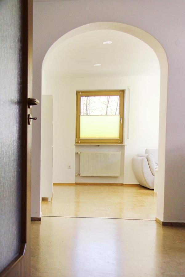 Schoene Helle Ferienwohnung In Waldnaehe Berching Exterior foto